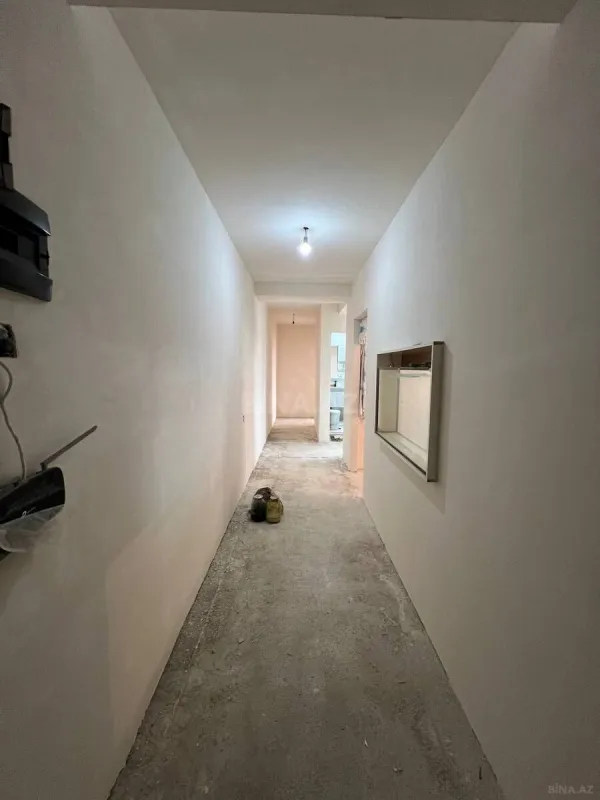 Satılır 2 otaqlı mənzil 82 m²