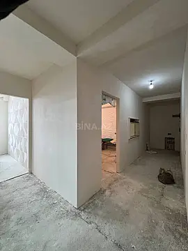 Satılır 2 otaqlı mənzil 82 m²