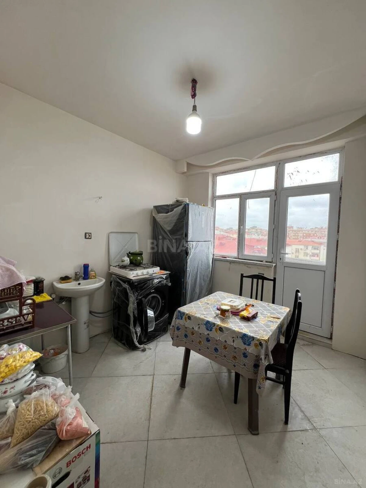 Satılır 2 otaqlı mənzil 82 m²