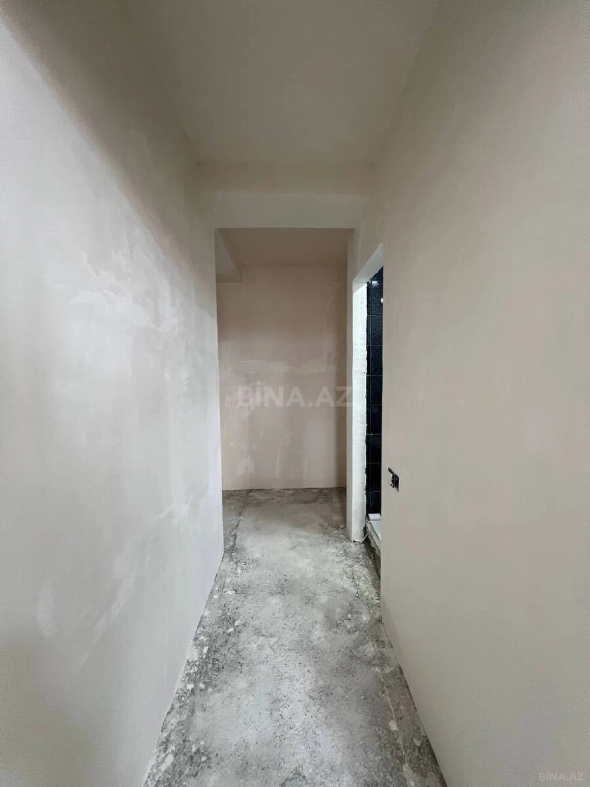 Satılır 2 otaqlı mənzil 82 m²