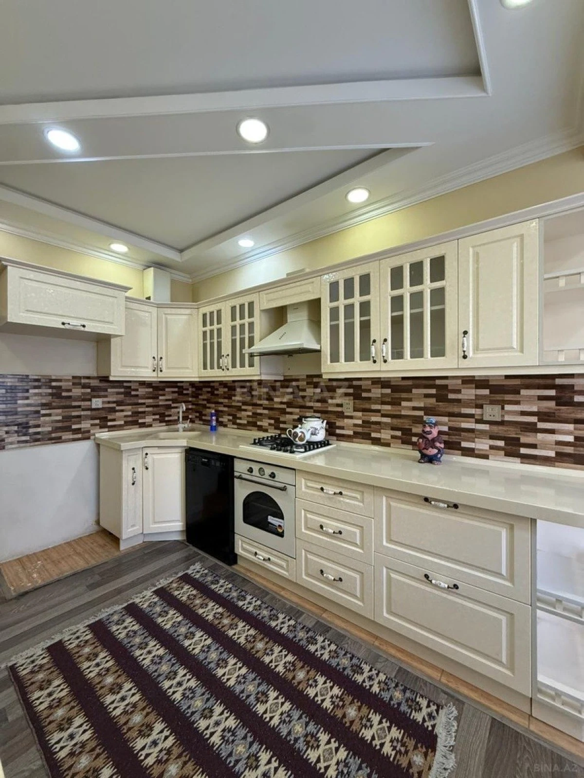 Satılır 3 otaqlı mənzil 88 m²