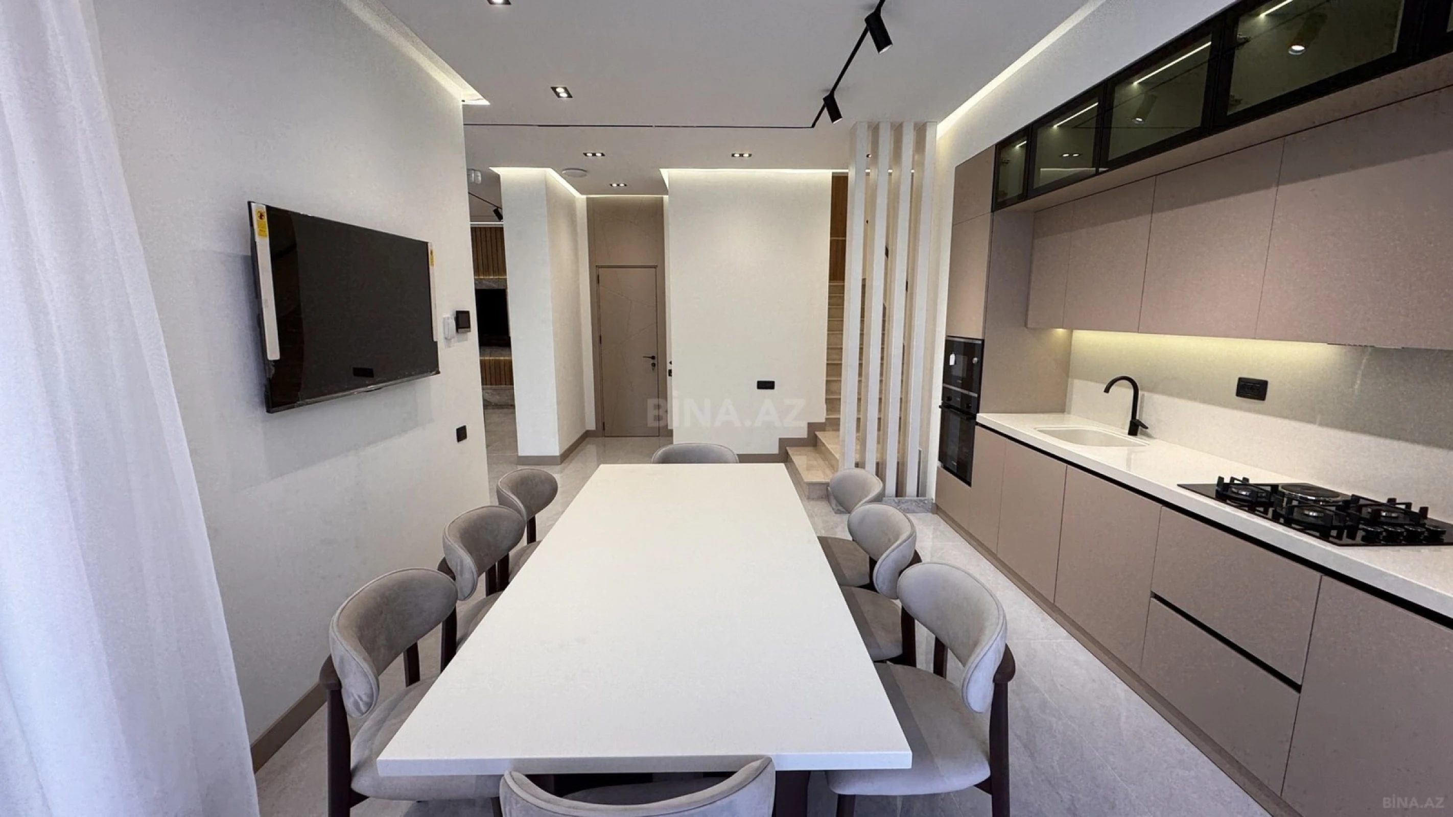 Satılır 4 otaqlı həyət evi 200 m²