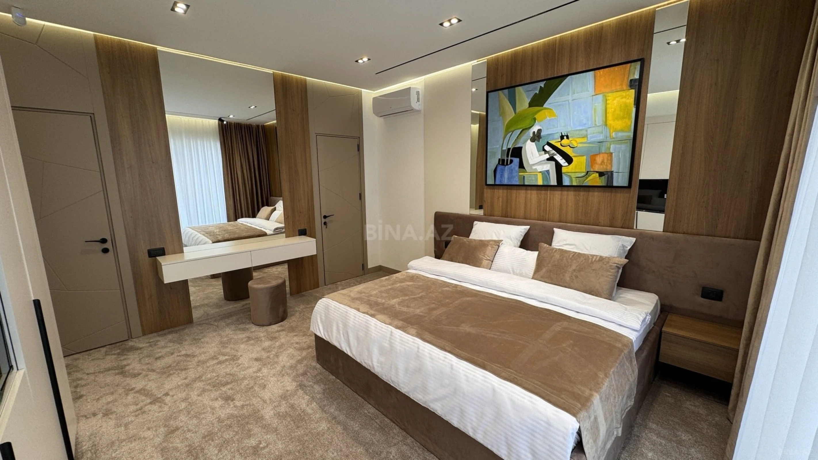 Satılır 4 otaqlı həyət evi 200 m²