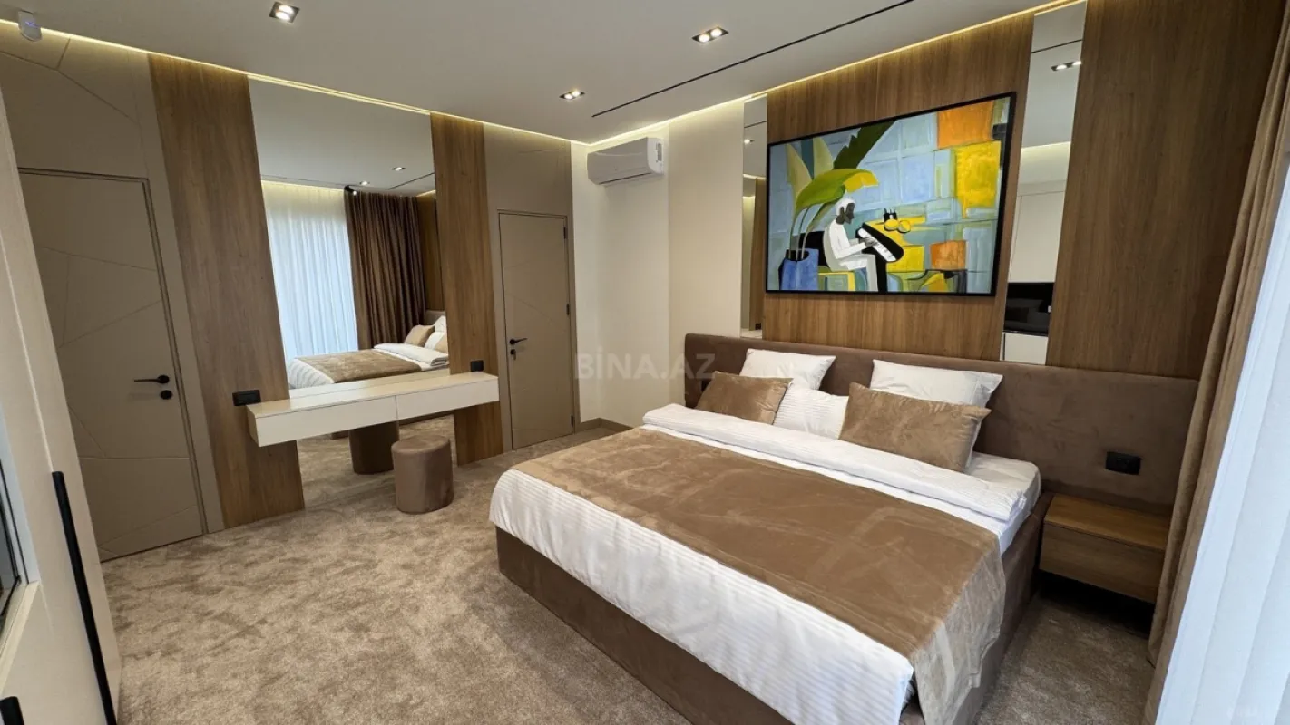 Satılır 4 otaqlı həyət evi 200 m²