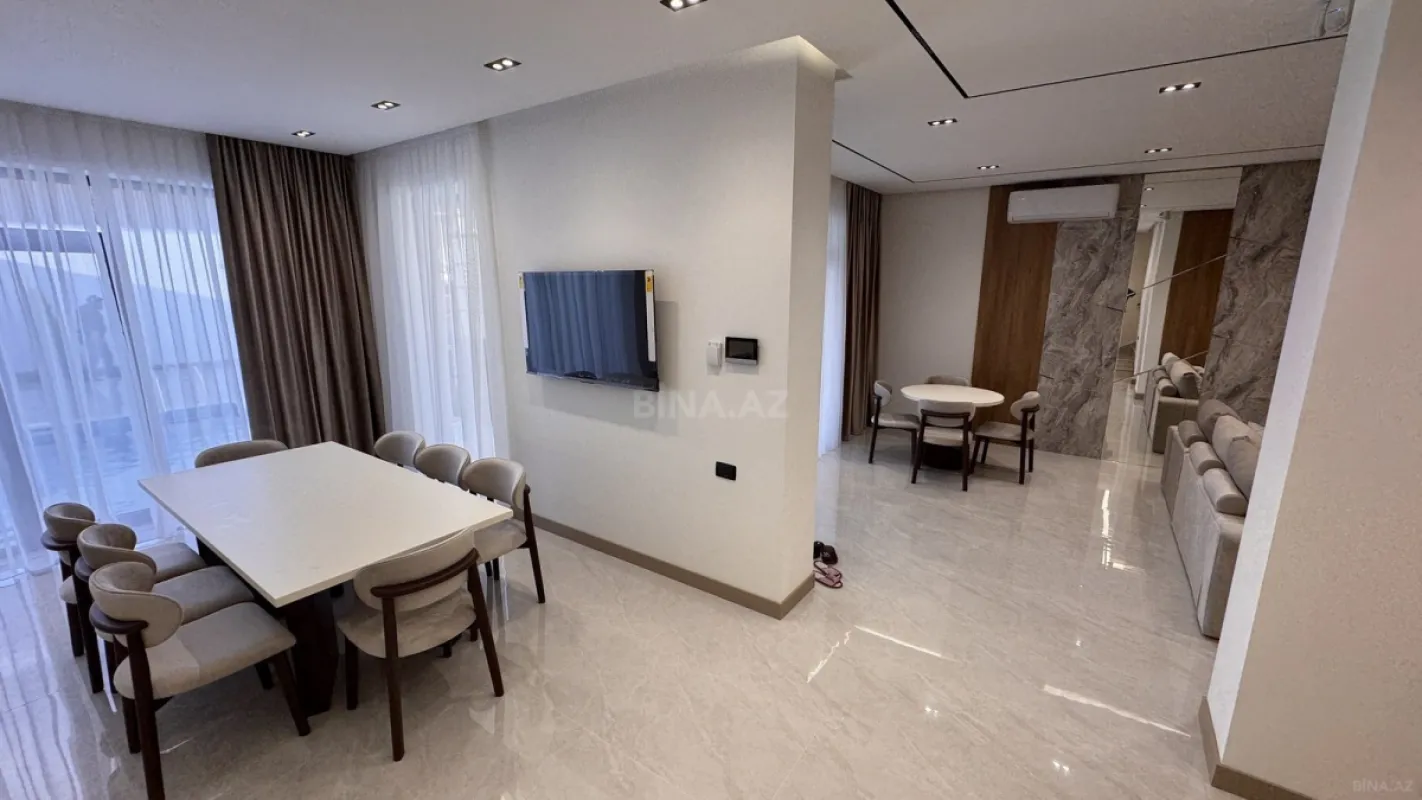 Satılır 4 otaqlı həyət evi 200 m²