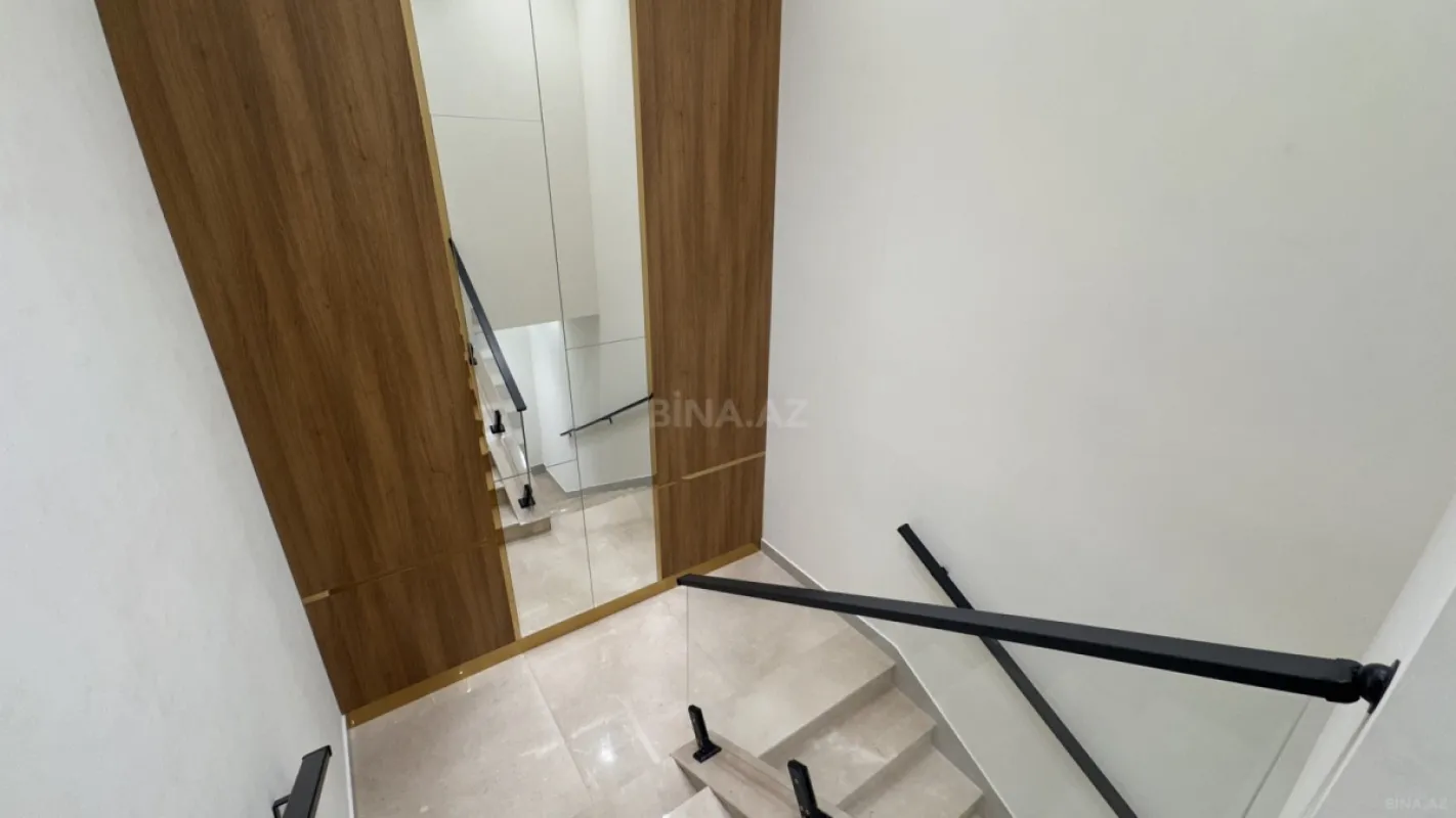 Satılır 4 otaqlı həyət evi 200 m²