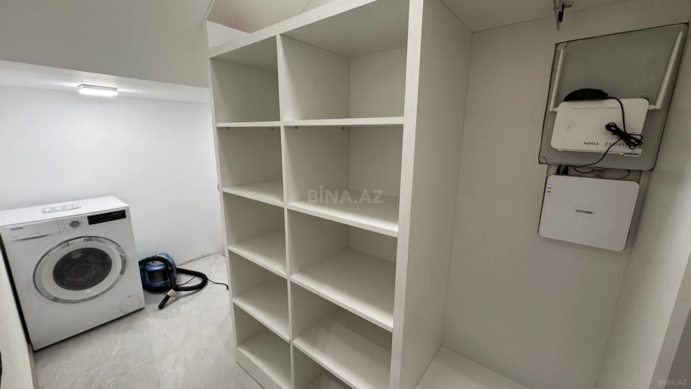 Satılır 4 otaqlı həyət evi 200 m²