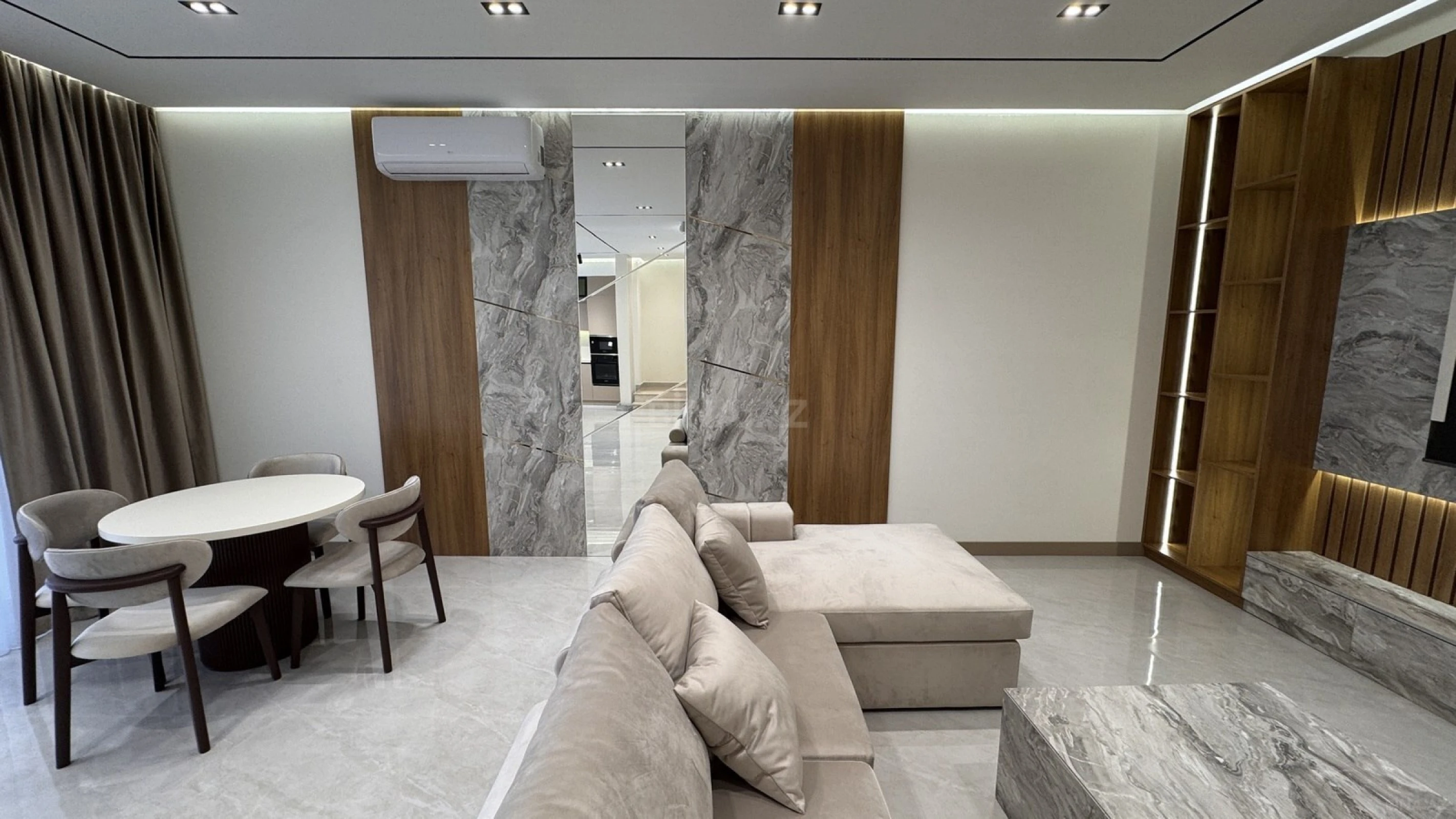 Satılır 4 otaqlı həyət evi 200 m²