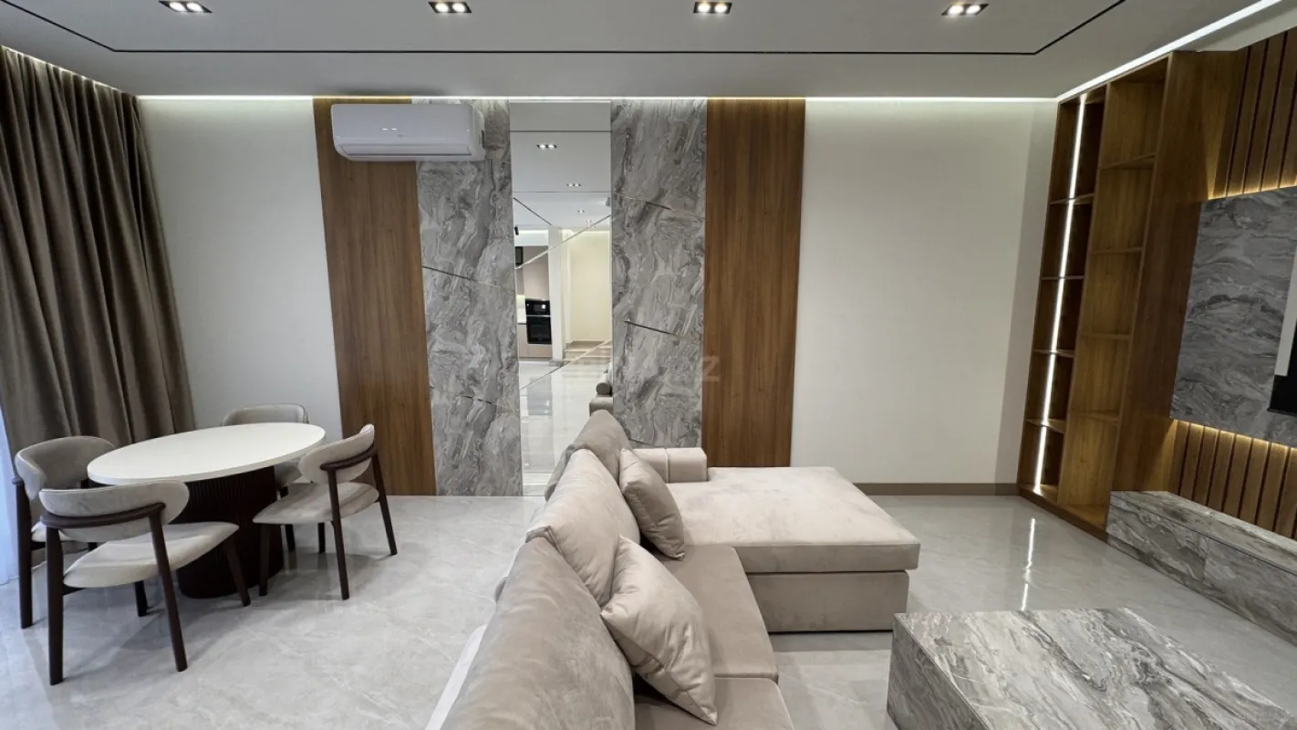 Satılır 4 otaqlı həyət evi 200 m²