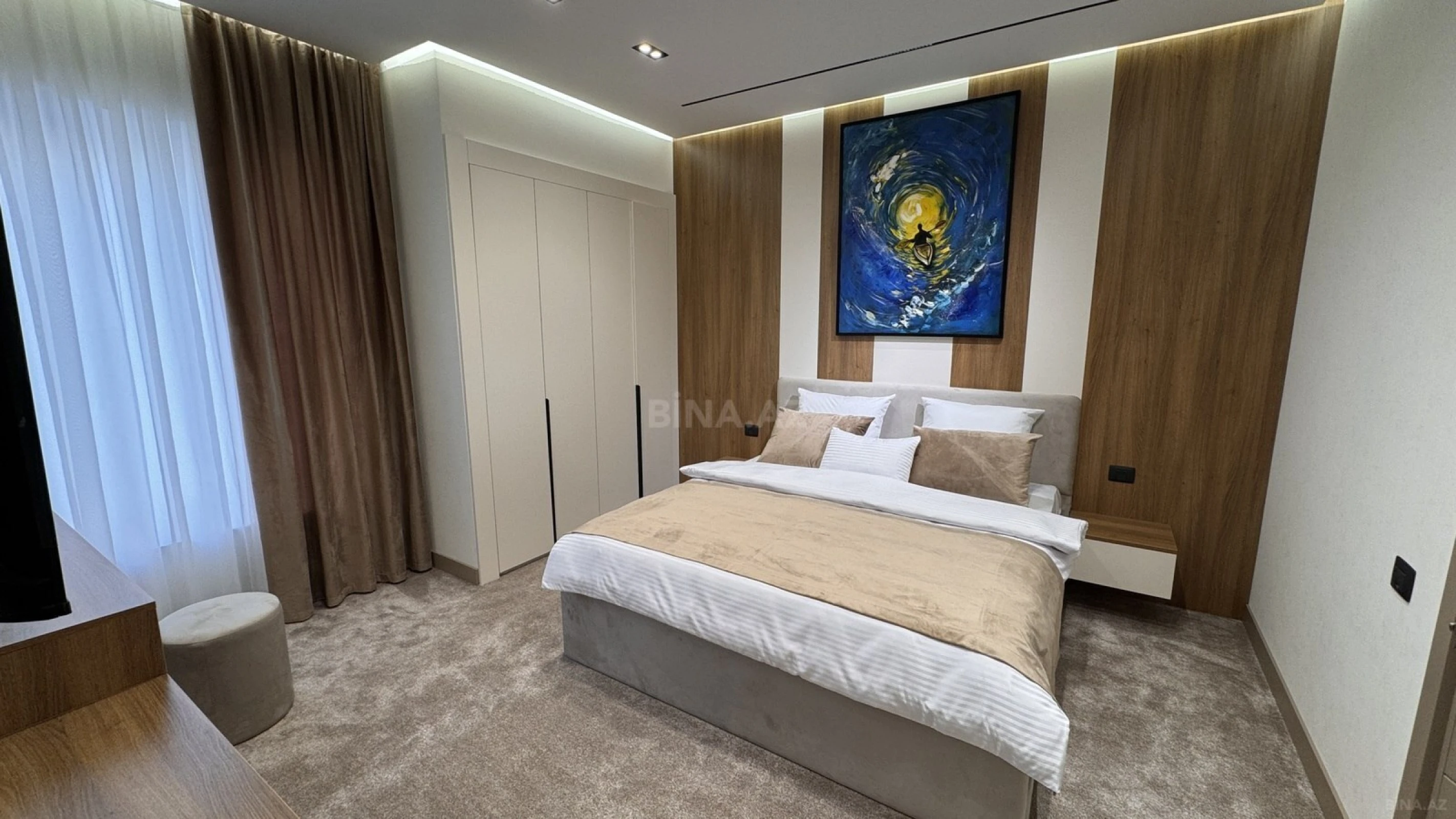 Satılır 4 otaqlı həyət evi 200 m²