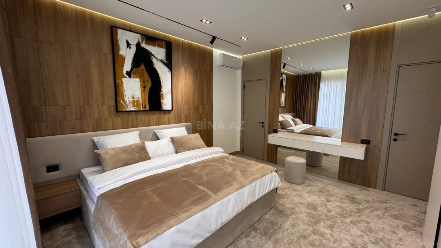 Satılır 4 otaqlı həyət evi 200 m²