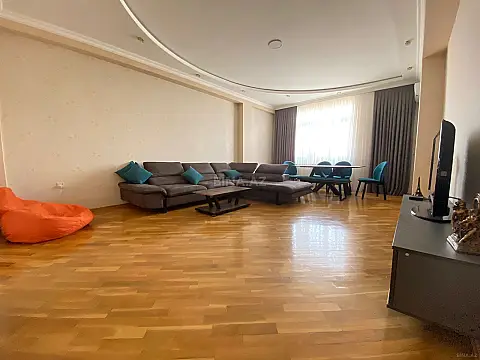 Kirayə verilir 3 otaqlı mənzil 200 m²