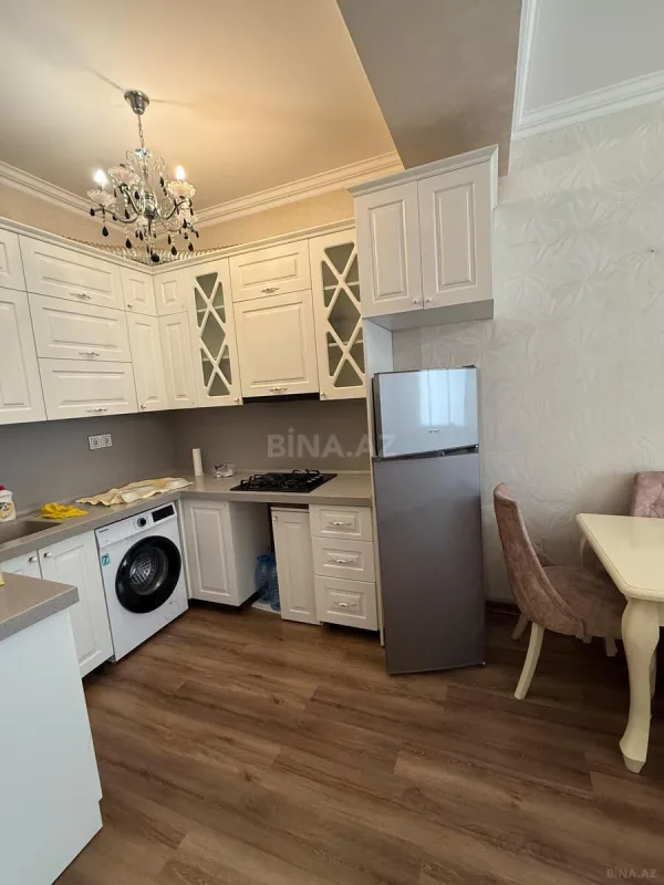 Kirayə verilir 2 otaqlı mənzil 60 m²