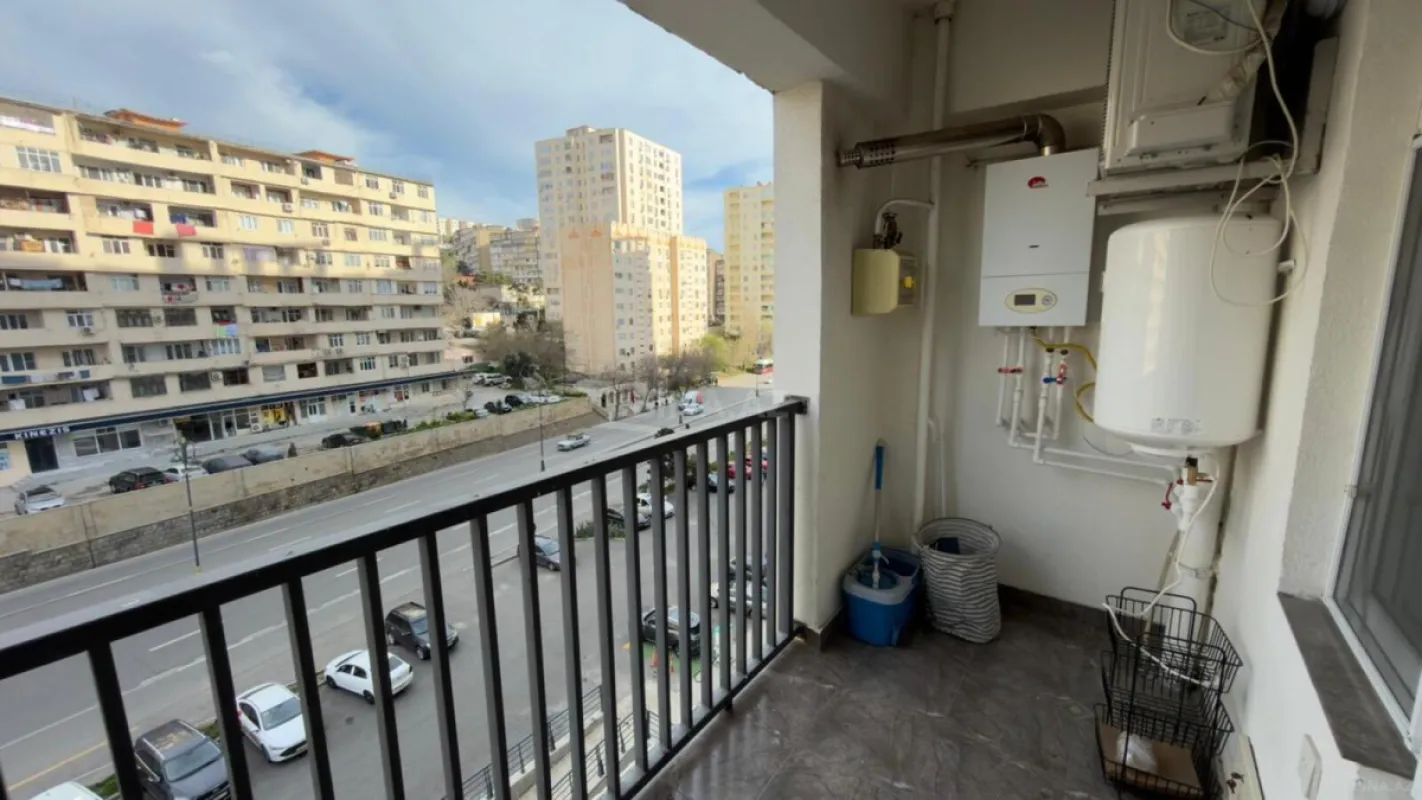 Satılır 2 otaqlı mənzil 76 m²