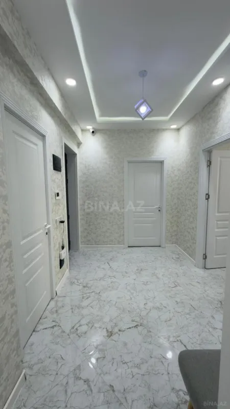 Satılır 2 otaqlı mənzil 76 m²