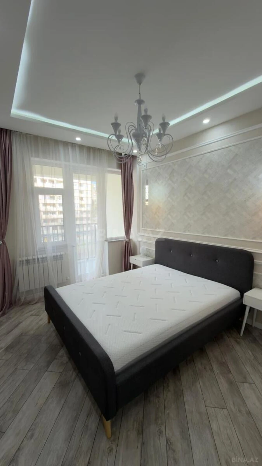 Satılır 2 otaqlı mənzil 76 m²