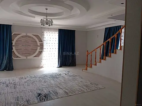 Satılır 8 otaqlı həyət evi 400 m²