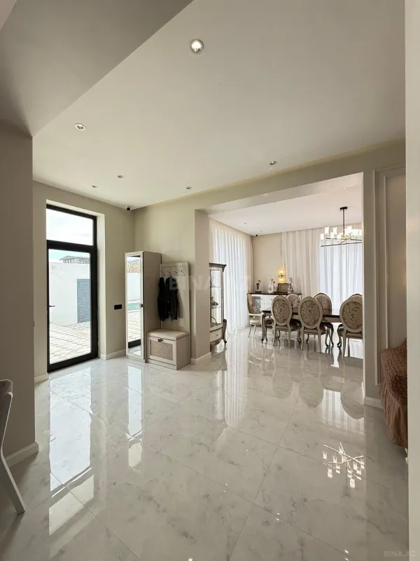 Satılır 5 otaqlı həyət evi 210 m²
