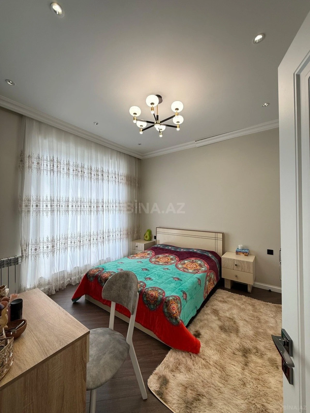 Satılır 5 otaqlı həyət evi 210 m²