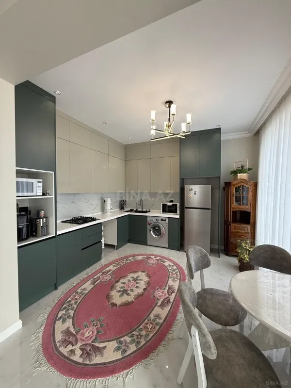 Satılır 5 otaqlı həyət evi 210 m²