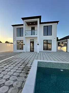 Satılır 5 otaqlı həyət evi 210 m²