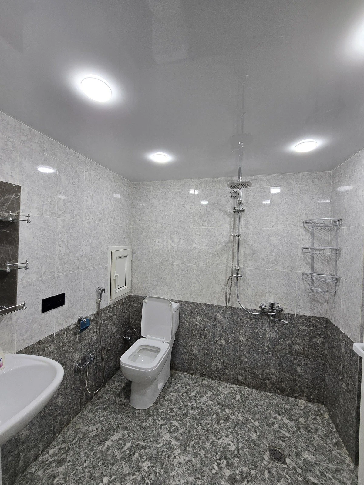Satılır 2 otaqlı mənzil 53 m²