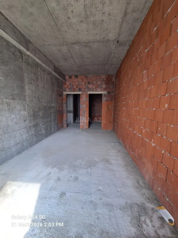 Satılır 4 otaqlı mənzil 159 m²