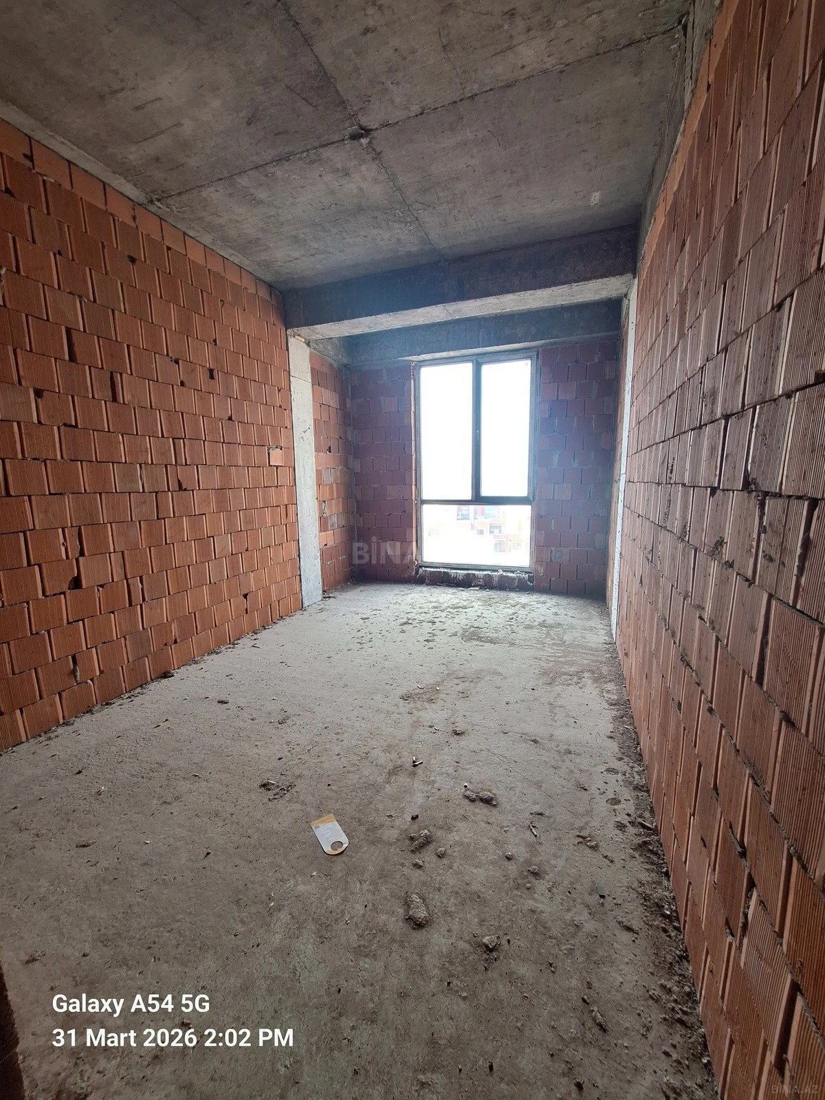 Satılır 4 otaqlı mənzil 159 m²