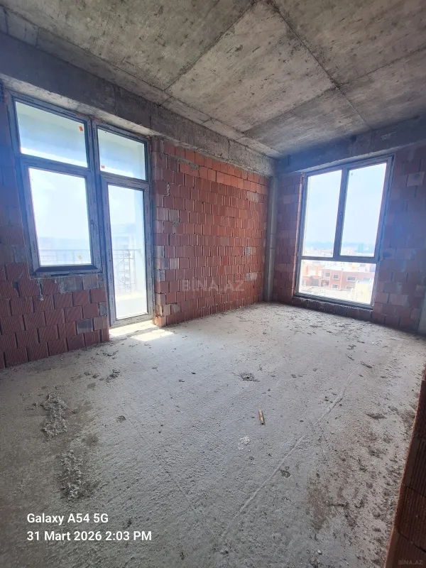 Satılır 4 otaqlı mənzil 159 m²