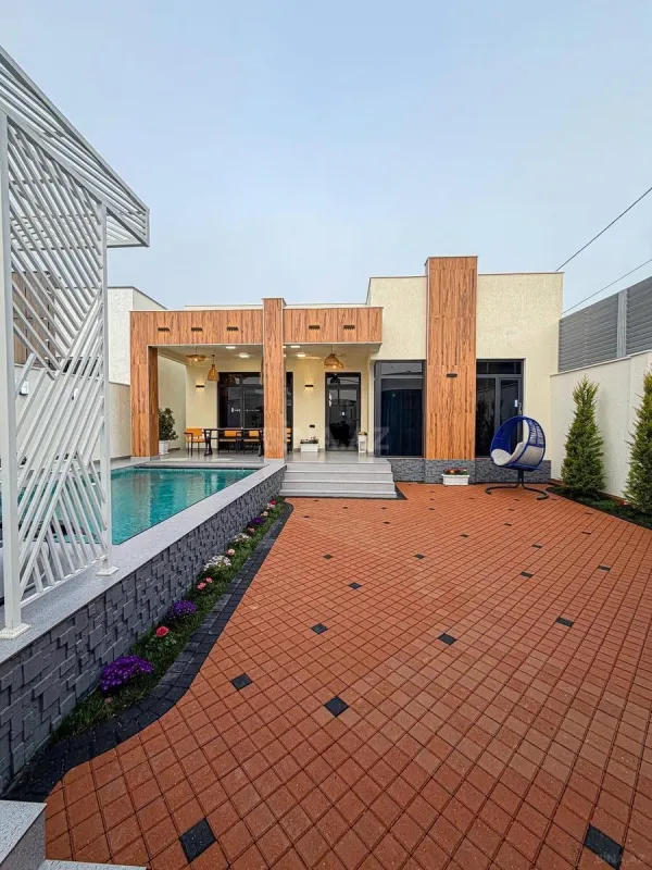Kirayə verilir 4 otaqlı həyət evi 200 m²