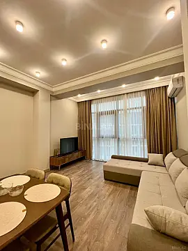 Kirayə verilir 2 otaqlı mənzil 71 m²