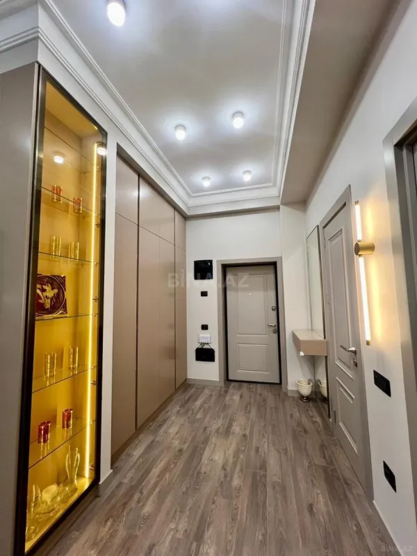 Kirayə verilir 2 otaqlı mənzil 71 m²