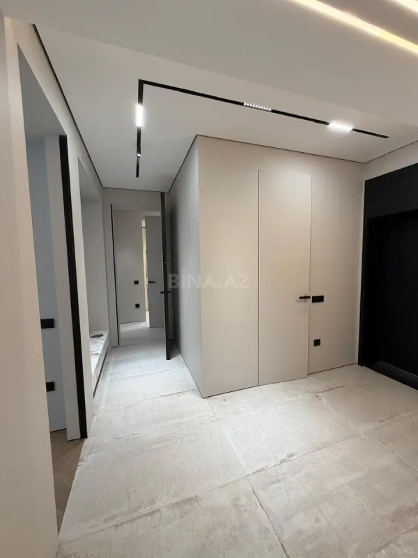Kirayə verilir 3 otaqlı mənzil 150 m²