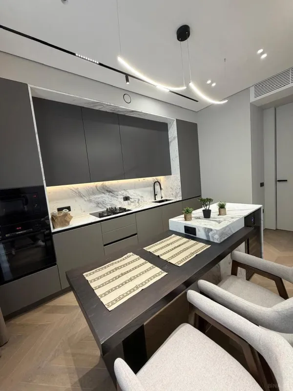 Kirayə verilir 3 otaqlı mənzil 150 m²