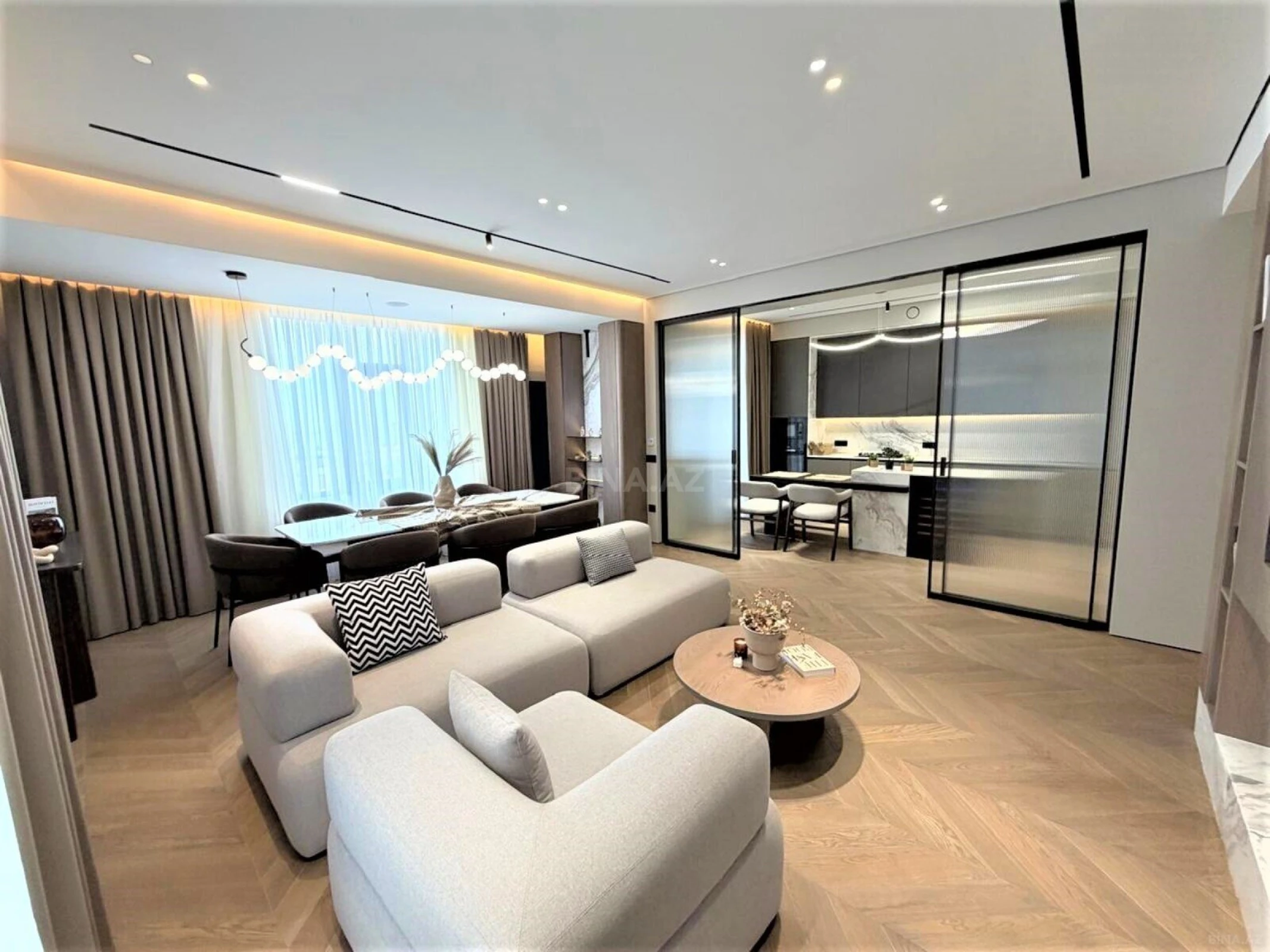 Kirayə verilir 3 otaqlı mənzil 150 m²