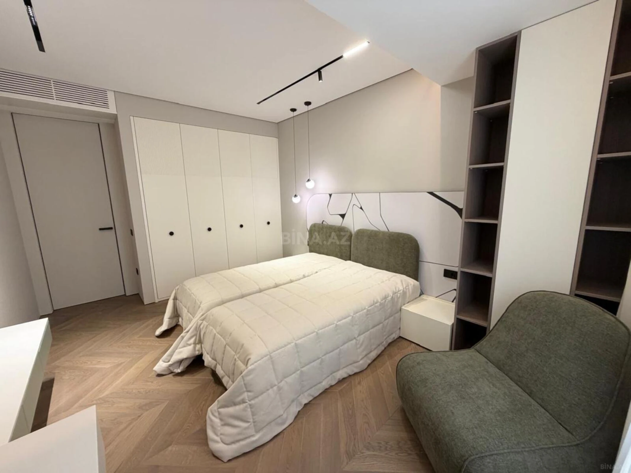Kirayə verilir 3 otaqlı mənzil 150 m²