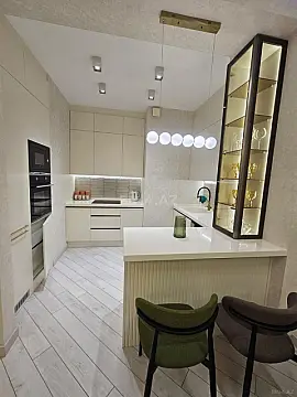 Kirayə verilir 3 otaqlı mənzil 120 m²