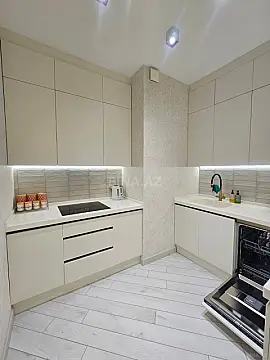 Kirayə verilir 3 otaqlı mənzil 120 m²