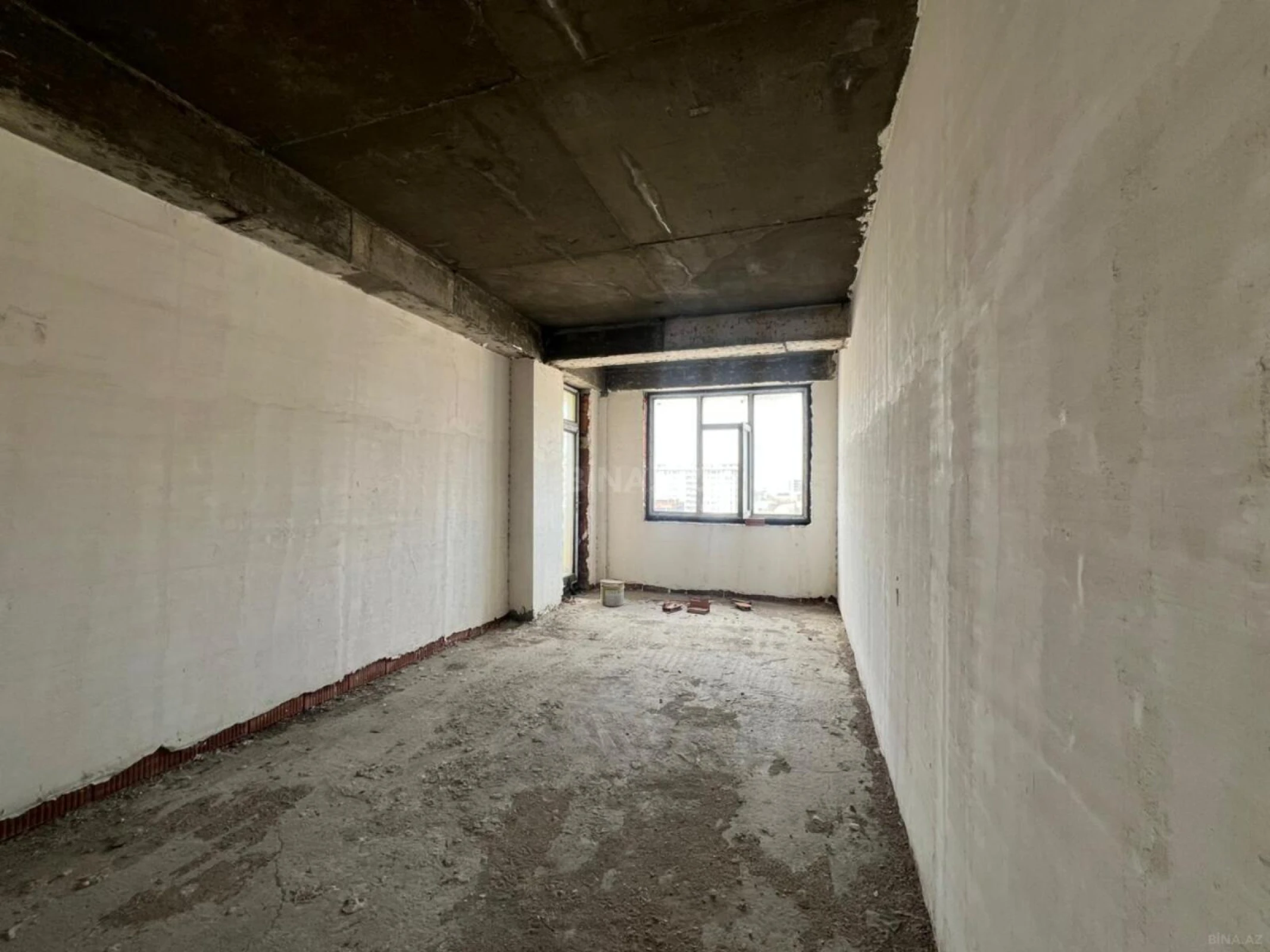 Satılır 3 otaqlı mənzil 117.7 m²