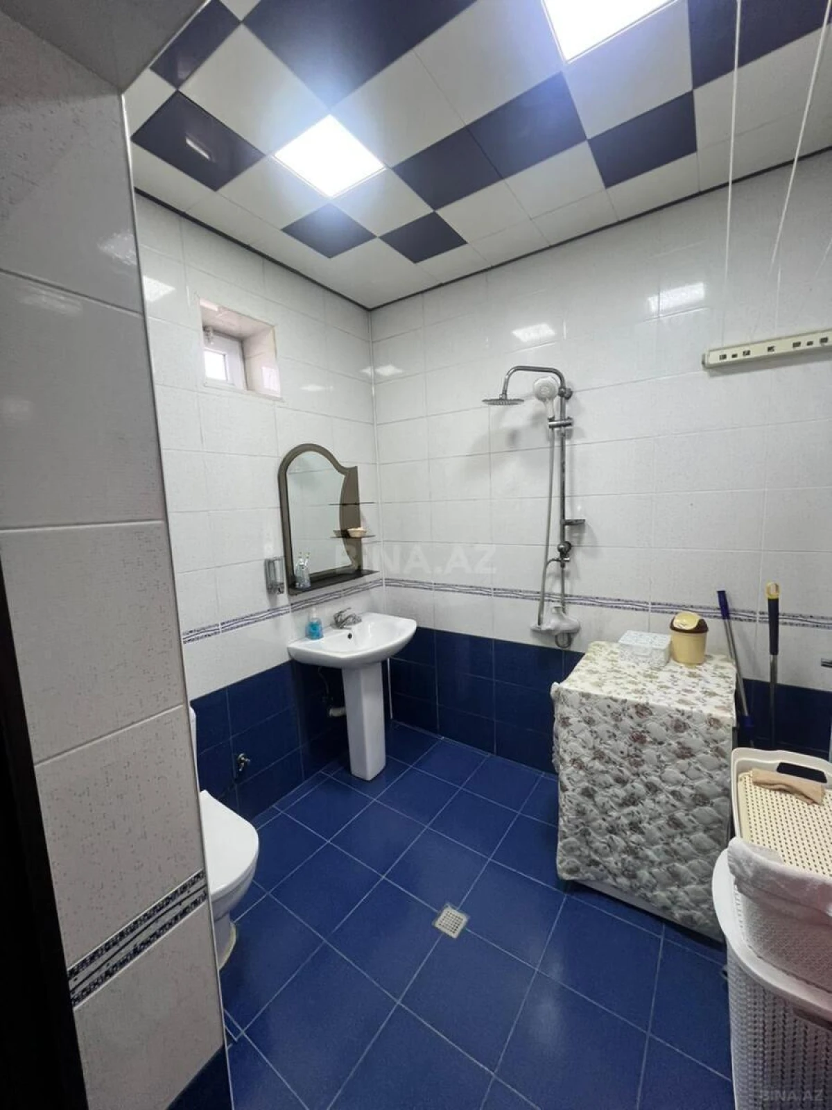 Satılır 7 otaqlı həyət evi 230 m²