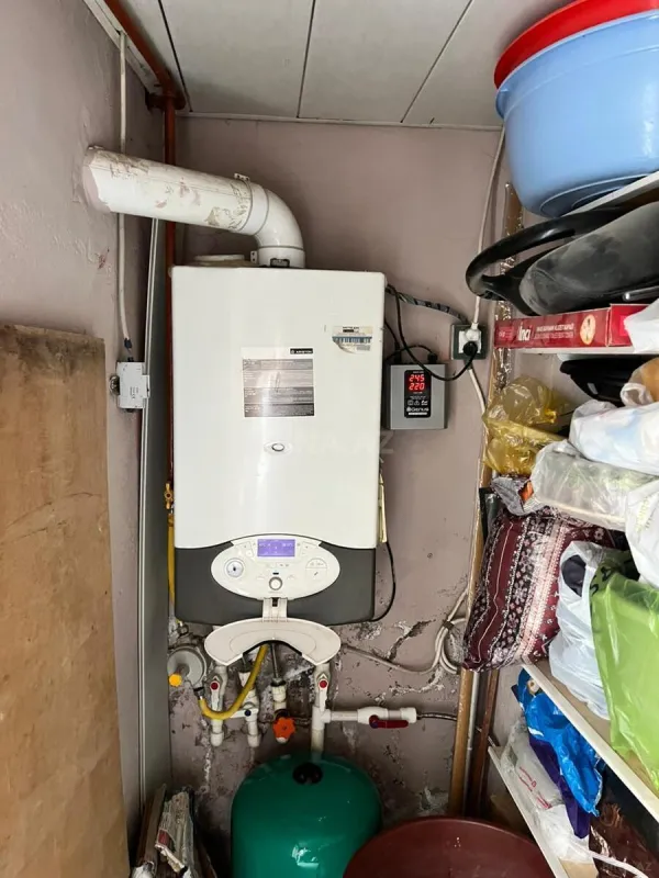 Satılır 7 otaqlı həyət evi 230 m²