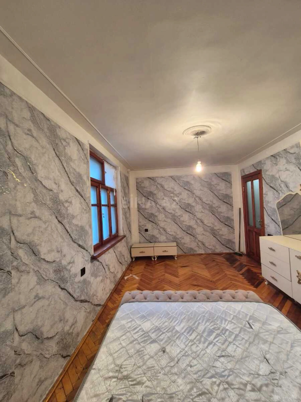 Satılır 1 otaqlı mənzil 35 m²