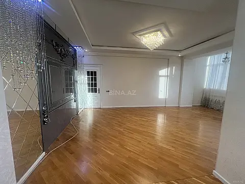 Satılır 3 otaqlı mənzil 112 m²