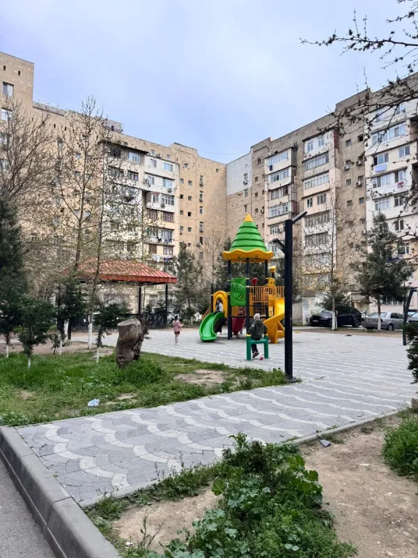 Satılır 2 otaqlı mənzil 110 m²