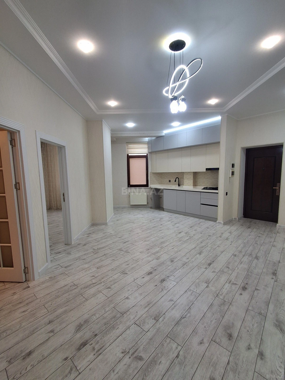 Satılır 3 otaqlı mənzil 95 m²