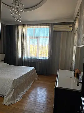 Satılır 3 otaqlı mənzil 120 m²