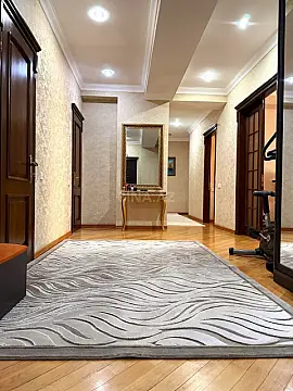 Satılır 3 otaqlı mənzil 120 m²