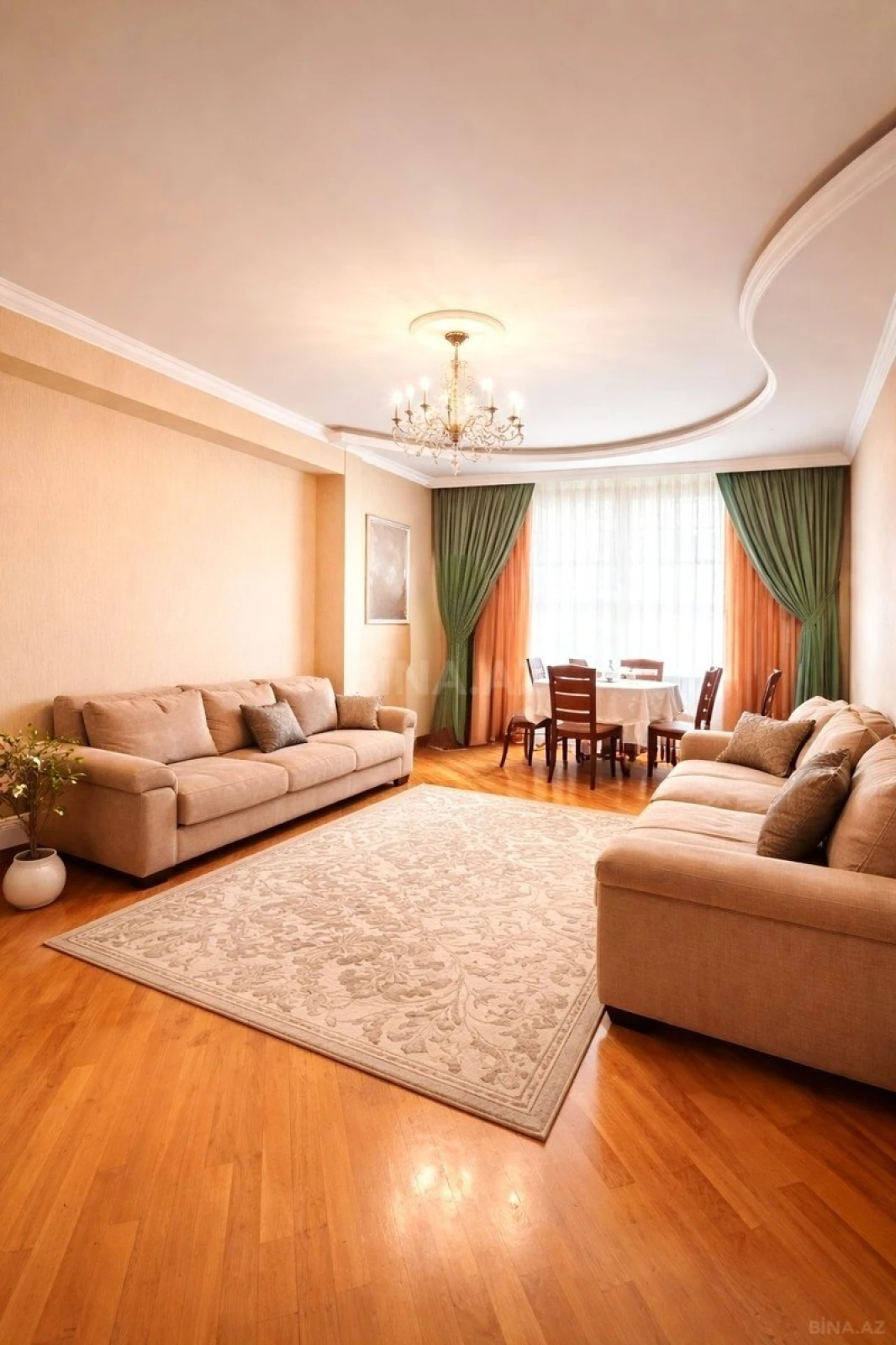 Satılır 3 otaqlı mənzil 120 m²