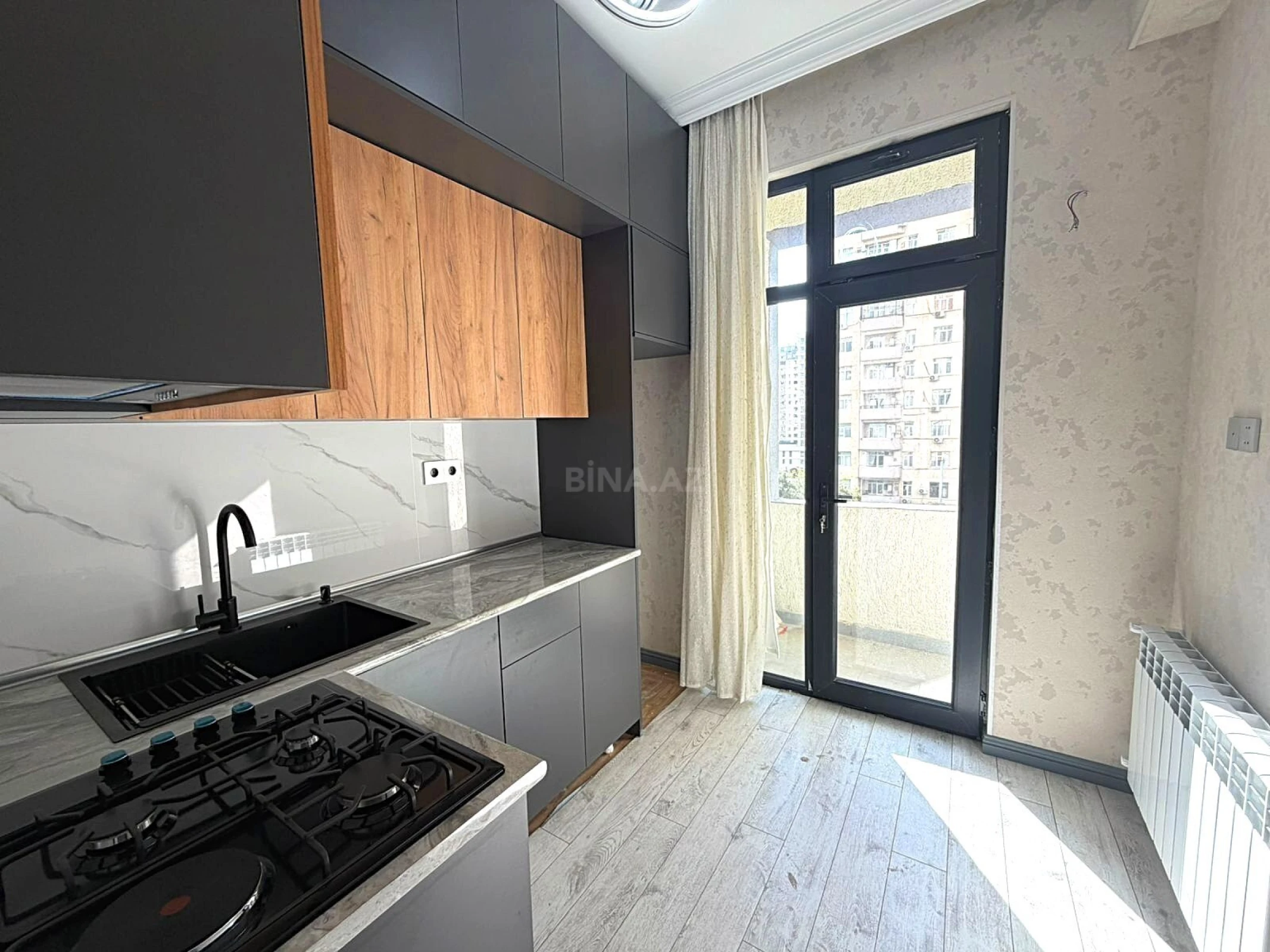 Satılır 2 otaqlı mənzil 63 m²