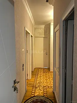 Satılır 5 otaqlı mənzil 120 m²
